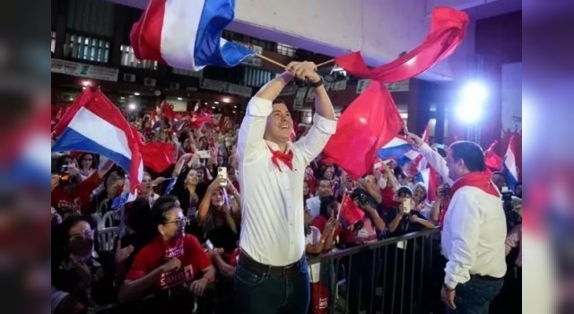 Elecciones en Paraguay: Santiago Peña es el nuevo presidente electo