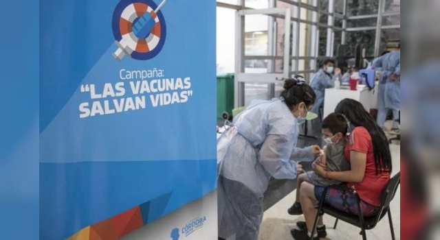 Continúa la vacunación en salas cuna y merenderos de Córdoba