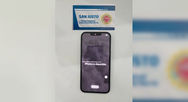Policías recuperan un iPhone robado en abril