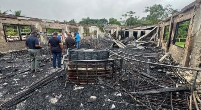 Horror en Guyana: murieron 19 estudiantes por incendio intencional en una residencia escolar