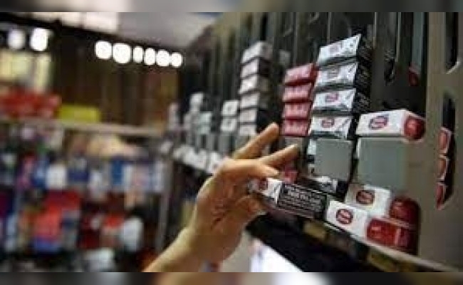 Tiene 14 años: robó 50 etiquetas de cigarrillos y dinero en efectivo