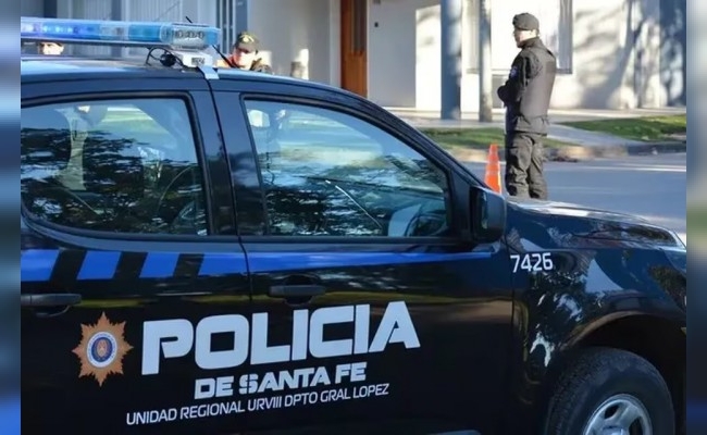 Un chico de 14 años fue baleado cuando iba a la escuela en Rosario y está grave