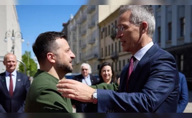 La OTAN cree que "no es tarde" para que Ucrania gane la guerra