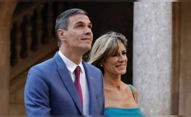 Pedro Sánchez dice que su mujer es "honesta" y confía en que la Justicia archivará su causa