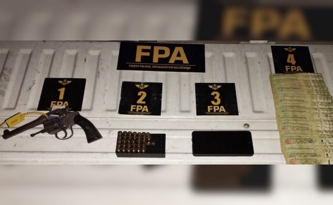 La FPA detuvo a un hombre que quiso evitar un control y le secuestró un revólver
