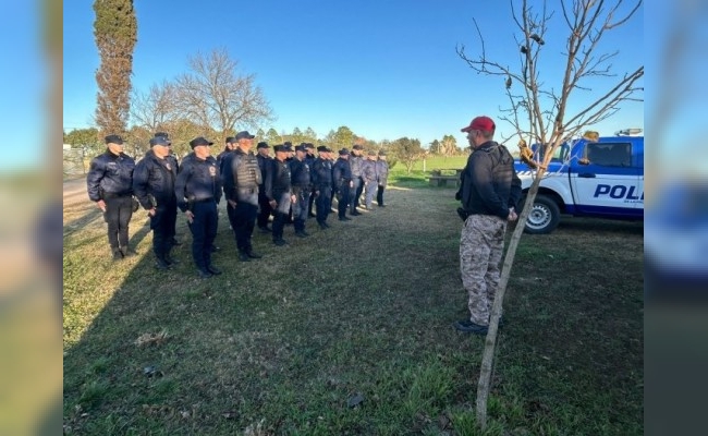 Freyre: Capacitan a policías para el manejo de escopetas