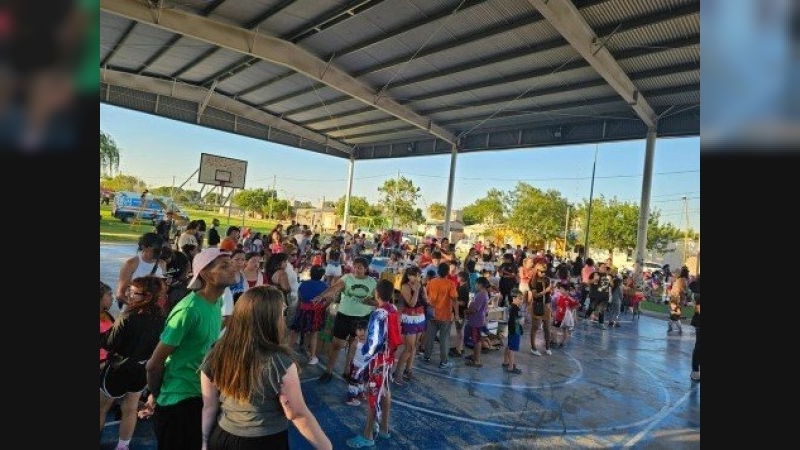 "Paseo en el Poli": una fiesta comunitaria en Barrio Parque con música, danza y emprendedores