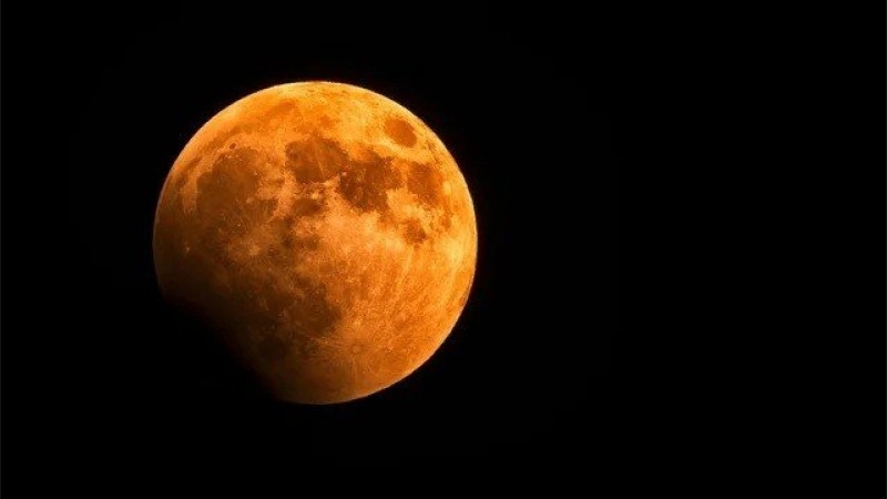 La Luna se tiñó de rojo: el impactante eclipse que no vas a volver a ver hasta 2048, según la NASA