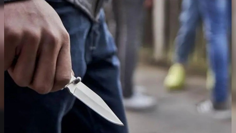 Las  Varillas: un adolescente amenazó a una profesora y a un compañero con un arma blanca