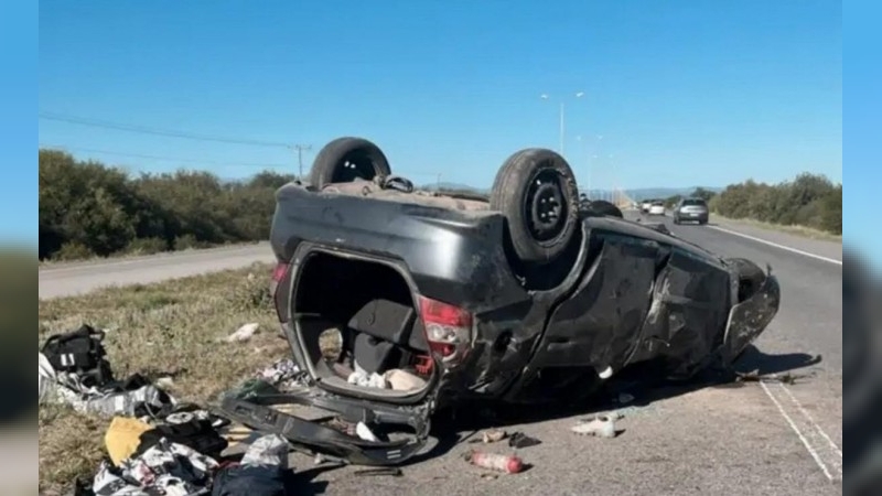 Regresaban de Buenos Aires a Mendoza y volcaron: murieron una beba y un joven