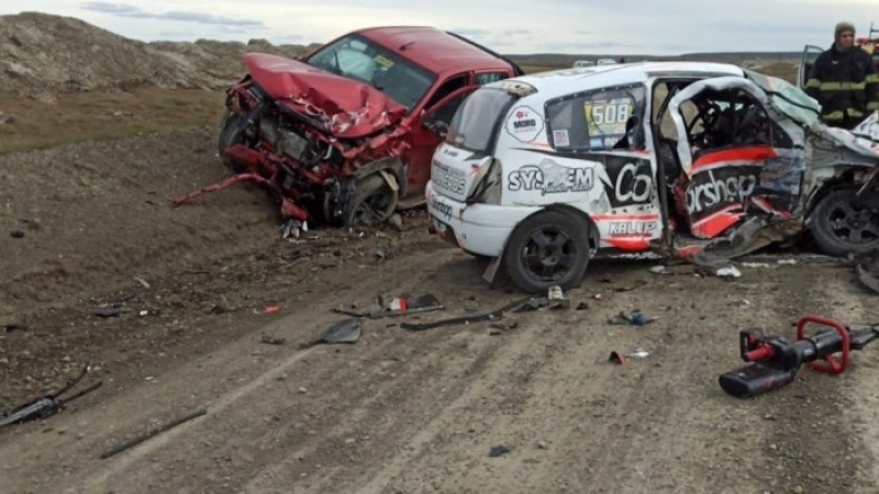 Llegaron de Chile para comprar un auto de rally, salieron a probarlo y se mataron los dos
