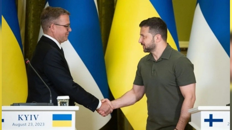 Ucrania recibe m&aacute;s ayuda militar de Finlandia y la guerra de drones sobrevuela la regi&oacute;n