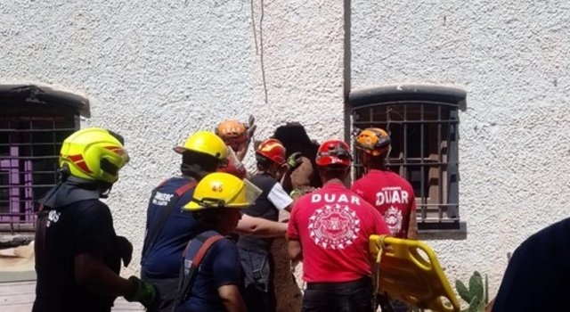 Rescate en Río Cuarto: un hombre quedó atrapado en una chimenea y fue detenido
