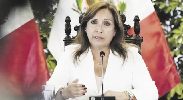 Crisis en Perú: denunciaron penalmente a Dina Boluarte