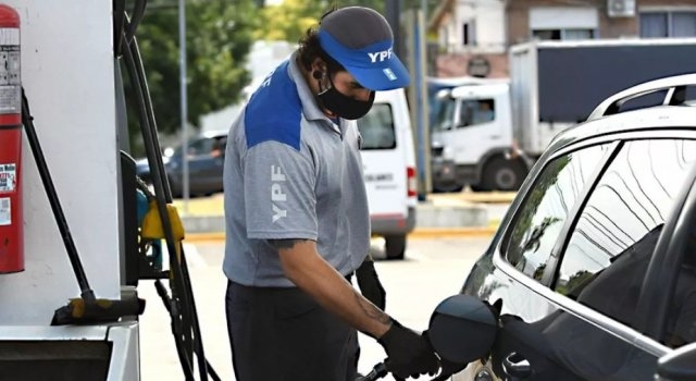YPF anunció un aumento del 3,8% en el precio de sus combustibles