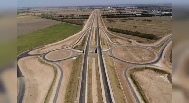 El Gobierno le puso fecha para finalizar la autopista Córdoba  San Francisco