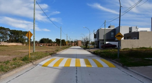 Obra de pavimento: se habilitó el tránsito en calle México entre Av. Primeros Colonizadores y calle Vélez Sarsfield