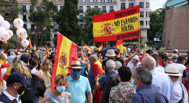 Masiva protesta en las calles de Madrid contra la amnistía a independentistas catalanes 