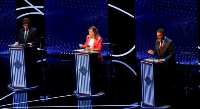 Chicanas, risas y gestos de incomodidad: así se vivió el segundo debate presidencial