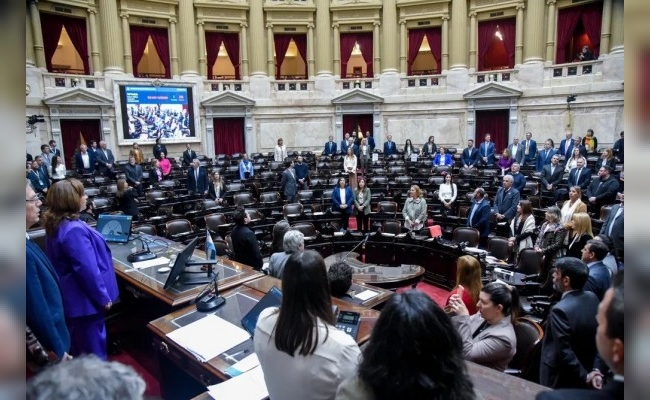 En estas elecciones, se renuevan 130 bancas de diputados y 24 senadores