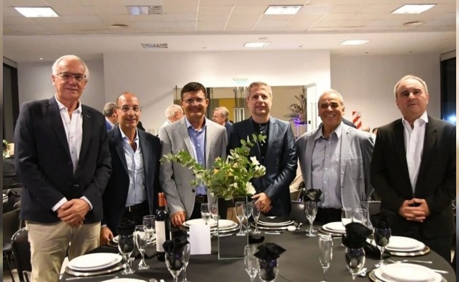 Bernarte participó de la cena de fin de año del Parque Industrial San Francisco