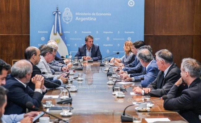 La UBA auditará la gestión de Massa al frente del Ministerio de Economía