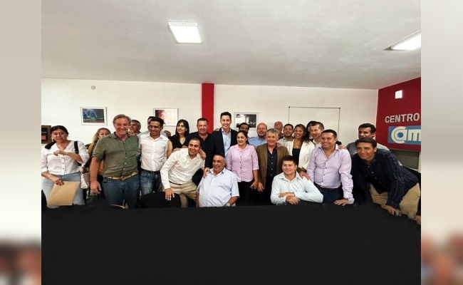 Manuel Calvo se reunió con intendentes del departamento Cruz del Eje