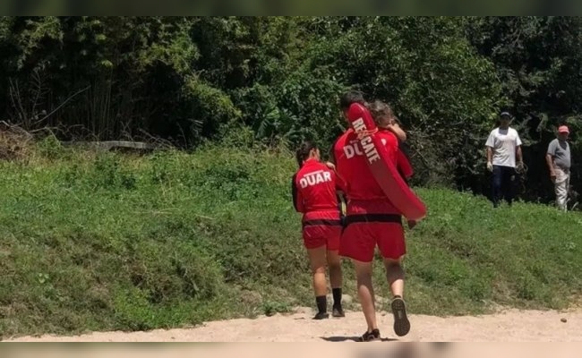 Rescataron a dos niños arrastrados por la corriente del río en Carlos Paz