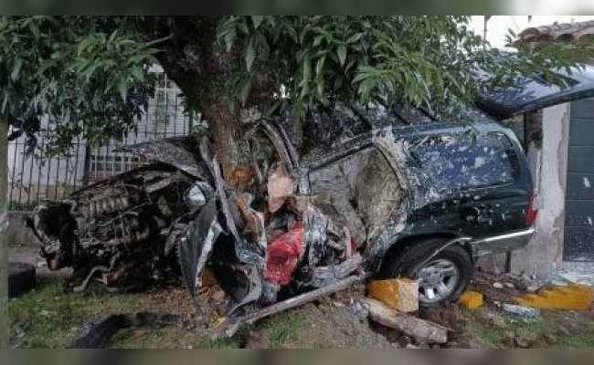 Murieron tres delincuentes mientras se fugaban tras robar una camioneta