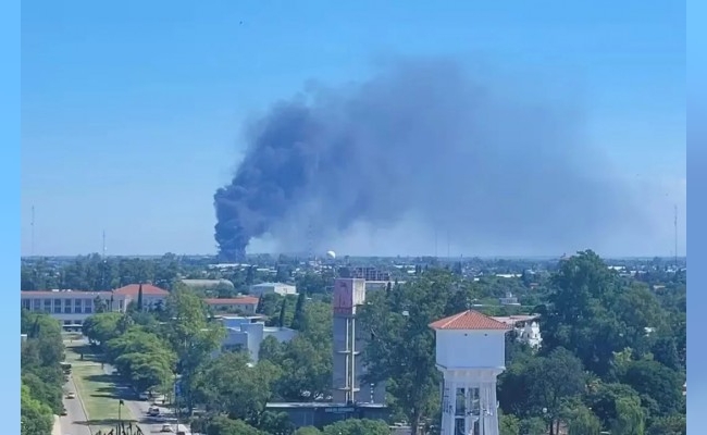 Un incendio en un depósito asustó a los vecinos de barrio Comercial