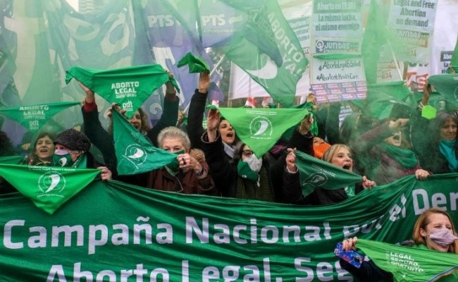 La Libertad Avanza presentó un proyecto de Ley para derogar el aborto legal