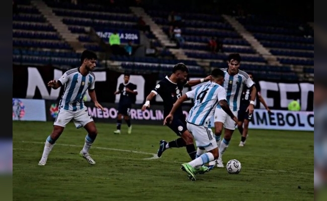 La Selección Argentina Sub 23 rescató un agónico empate ante Paraguay y aún sigue con vida en el Preolímpico
