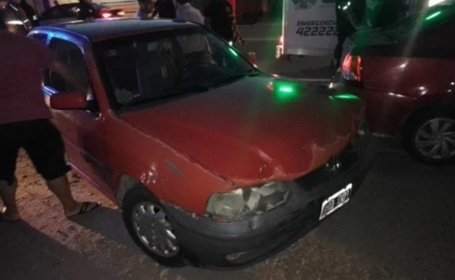 Dobló en "U" en la ruta 38 y provocó un accidente