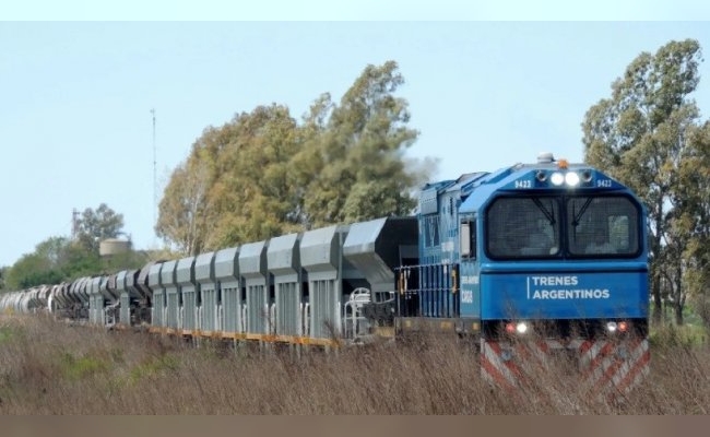 Como en el lejano oeste: asaltaron en Córdoba un tren que transportaba azúcar