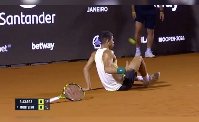 La impactante lesión de Carlos Alcaraz en su primer partido en el ATP 500 de Río de Janeiro