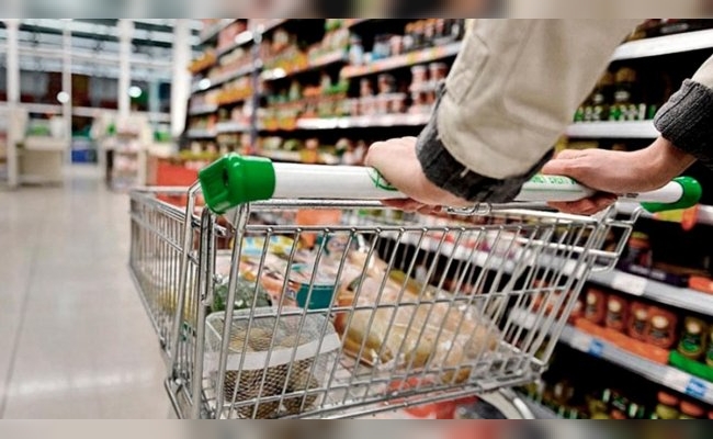 Las ventas en los supermercados aumentaron 0,9% en el 2023 y 4,7% en los mayoristas