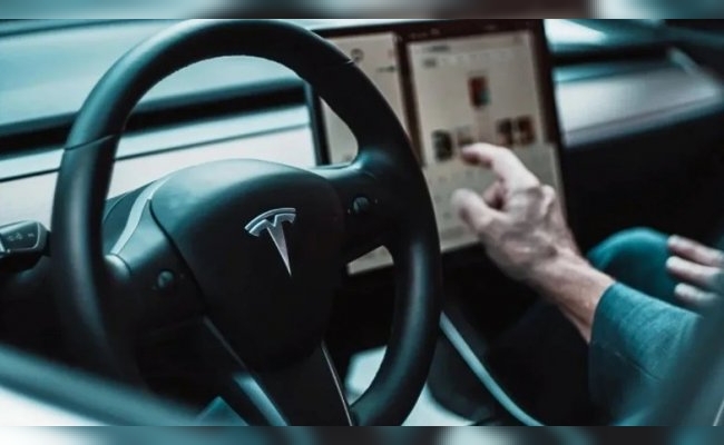 Tesla estaría trabajando en una app para el Apple Watch