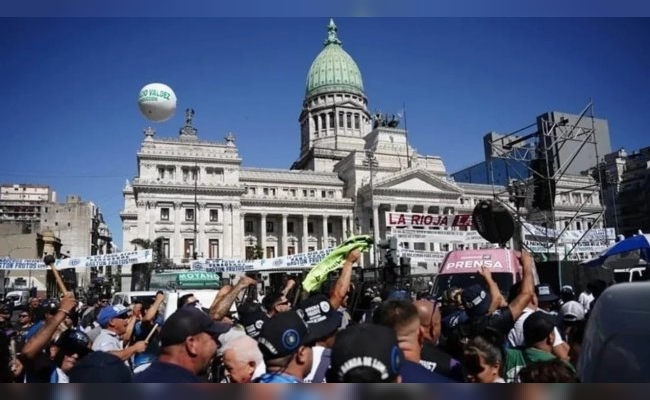 Pablo Moyano advirtió por un segundo paro general contra el gobierno de Javier Milei