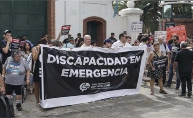 Advierten que está en riesgo la atención de 200 mil personas con discapacidad en el país