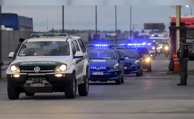 Bullrich presentó la "unidad antimafias" mientras llegan más efectivos a Rosario