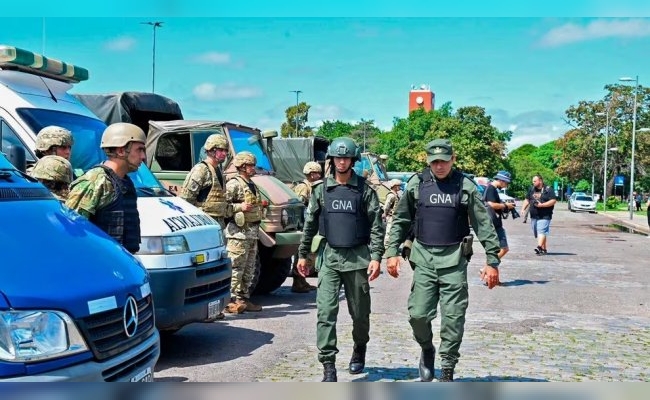 Con lanchas y helicópteros, las Fuerzas Armadas desembarcaron en Rosario para dar apoyo contra el narcotráfico