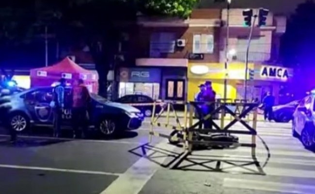 Accidente fatal en Colegiales: un motociclista murió tras ser atropellado por un camión de residuos