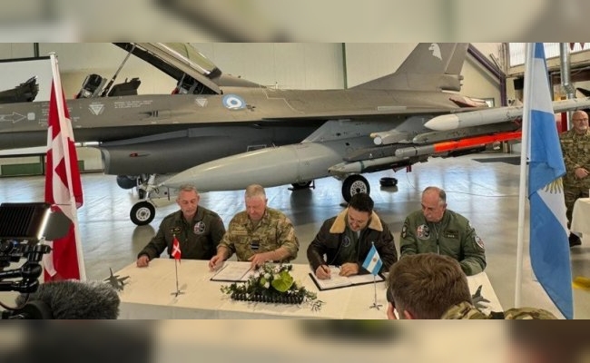 Los aviones F-16 comprados al Ejército danés costarán más de 300 millones de dólares