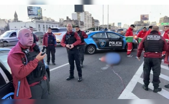 Un delincuente murió atropellado mientras escapaba de un robo