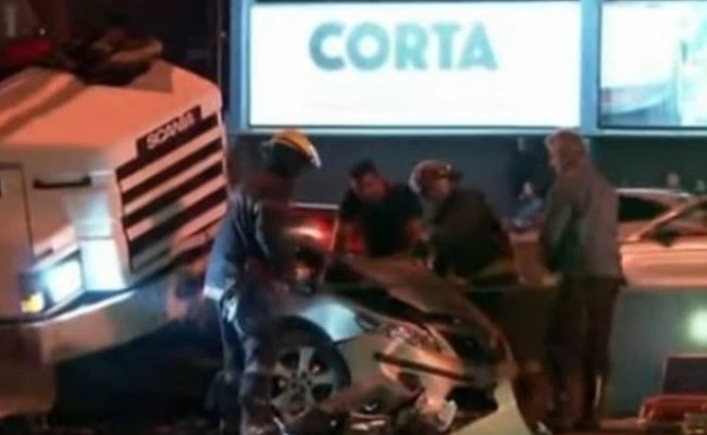 Trágico accidente en la Panamericana: al menos tres muertos al desprenderse el contenedor de un camión