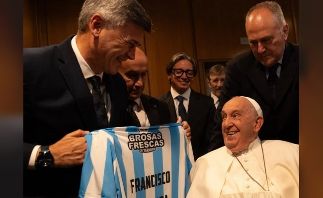 "Córdoba te espera", le dijo Daniel Passerini al Papa Francisco en el Vaticano