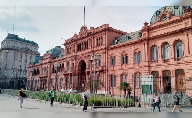 El Gobierno nacional anunció el cierre definitivo del Ministerio de Mujeres