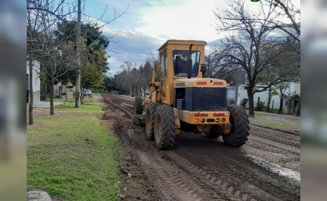 Avanzan obras de cloacas y ripiado en Brinkmann