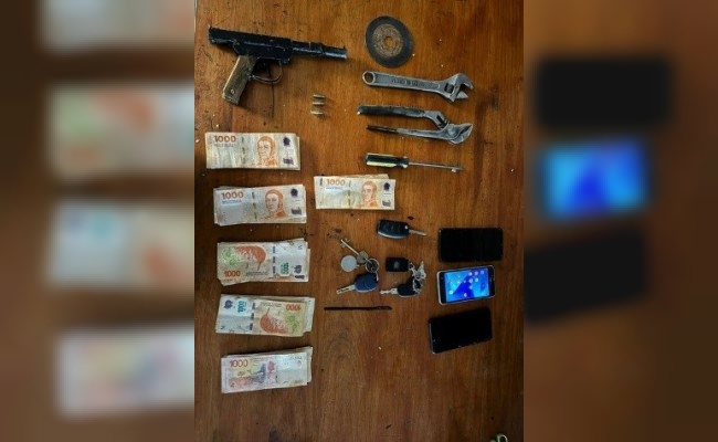 Córdoba: detienen a dos hombres con armas de fabricación casera y autopartes