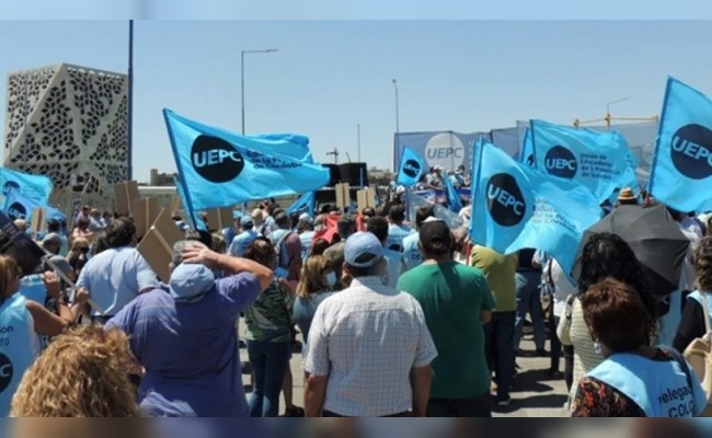 Sin clases: UEPC ratificó el paro docente para este martes